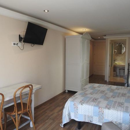 Pensio Rosa Dels Vents Hotell El Perelló Exteriör bild