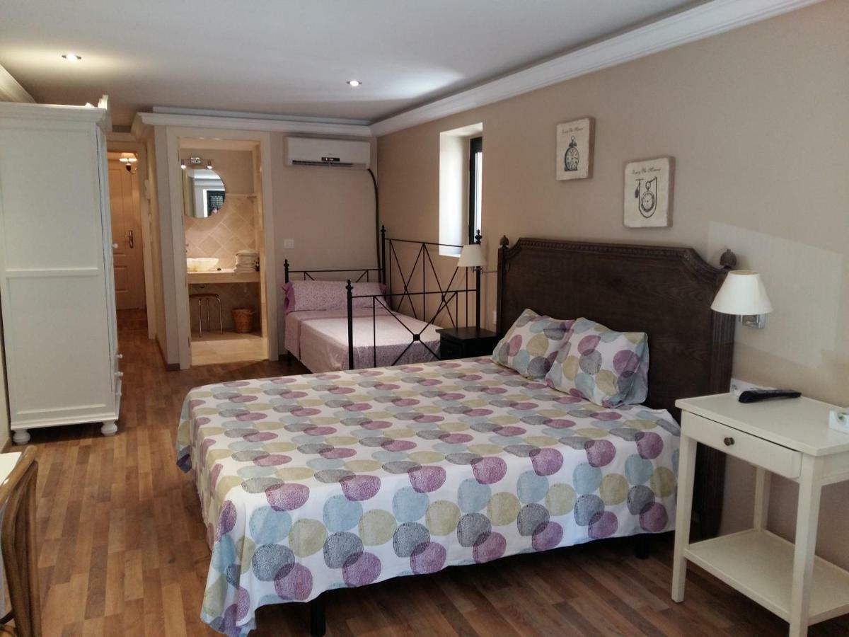 Pensio Rosa Dels Vents Hotell El Perelló Exteriör bild